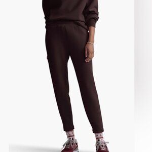 Varley The Slim Cuff Pant 25" in Brown